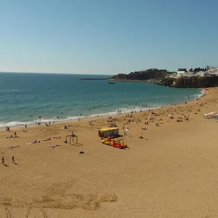 Renoviertes Mit Grosser Terrasse Apartmán Albufeira